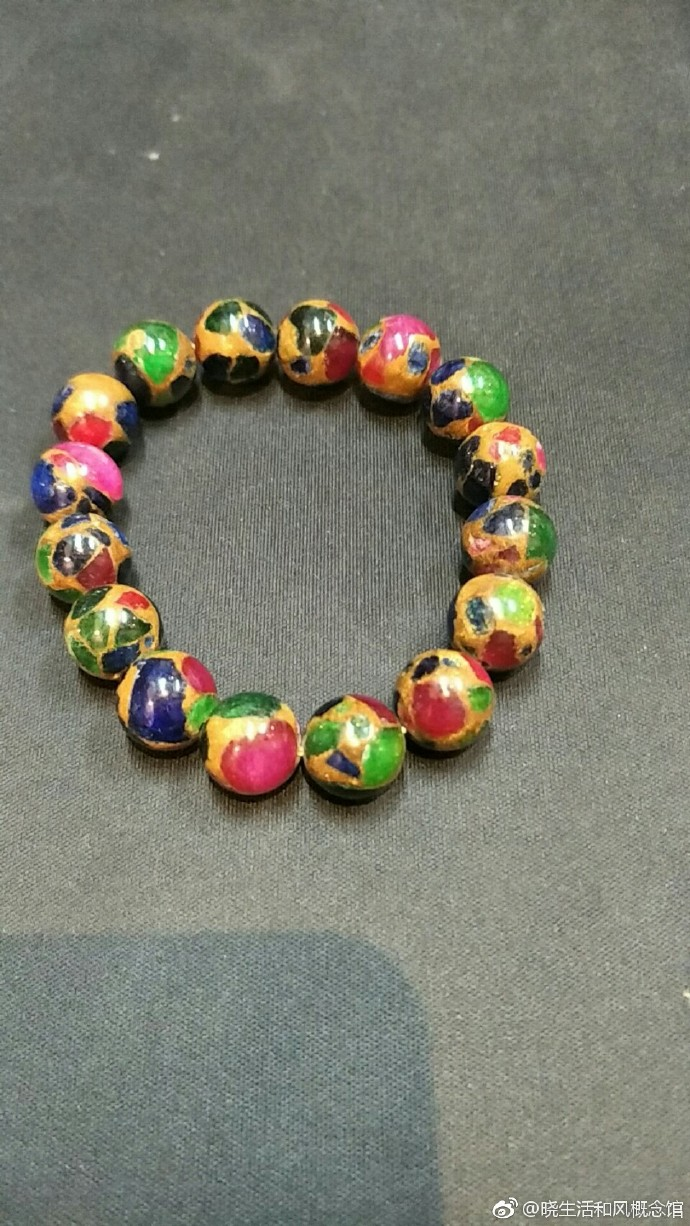 2018918晓生活日本带回来的金箔七彩琉璃珠手链七彩颜色可以给你的